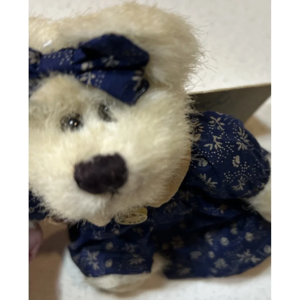Minnie‎ Whitebruin Boyd Bears